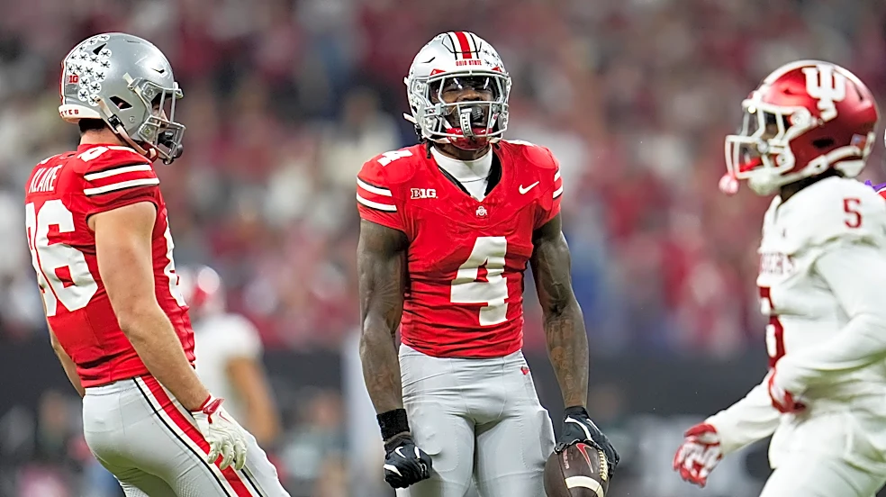 WATCH: Jeremiah Smith hauls in a touchdown in Ohio State vs Indiana