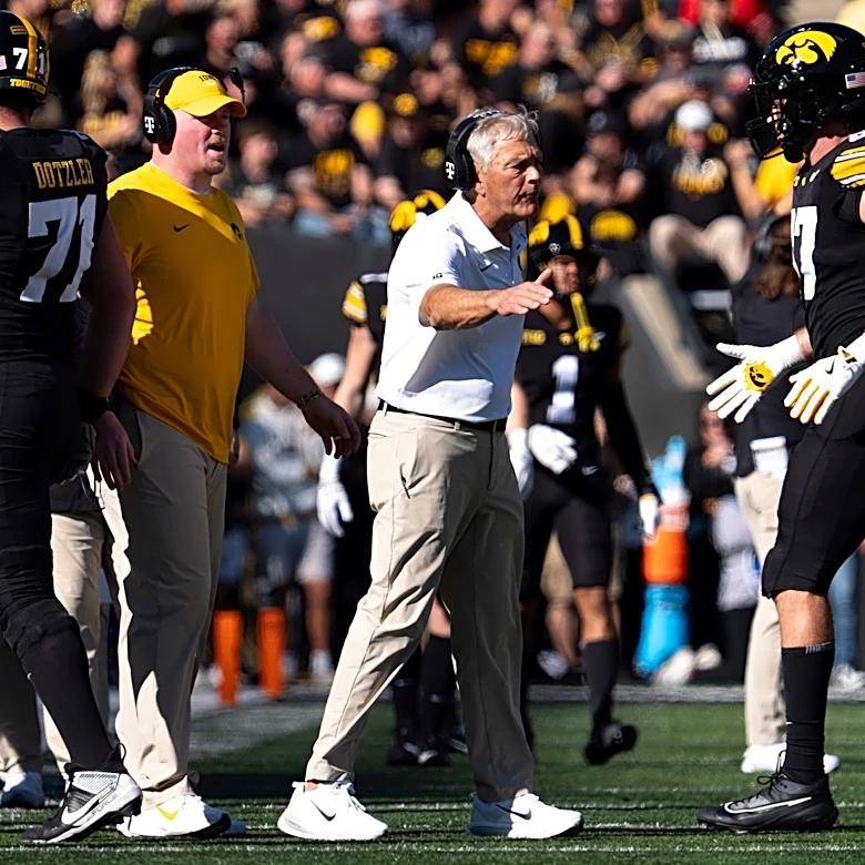 Big Ten and other college football predictions and picks for Week 9