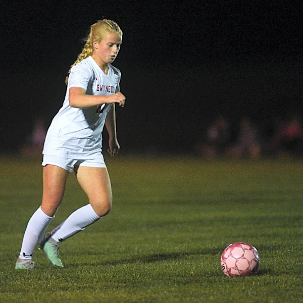 Who are the top midfielders in Bucks County girls soccer?