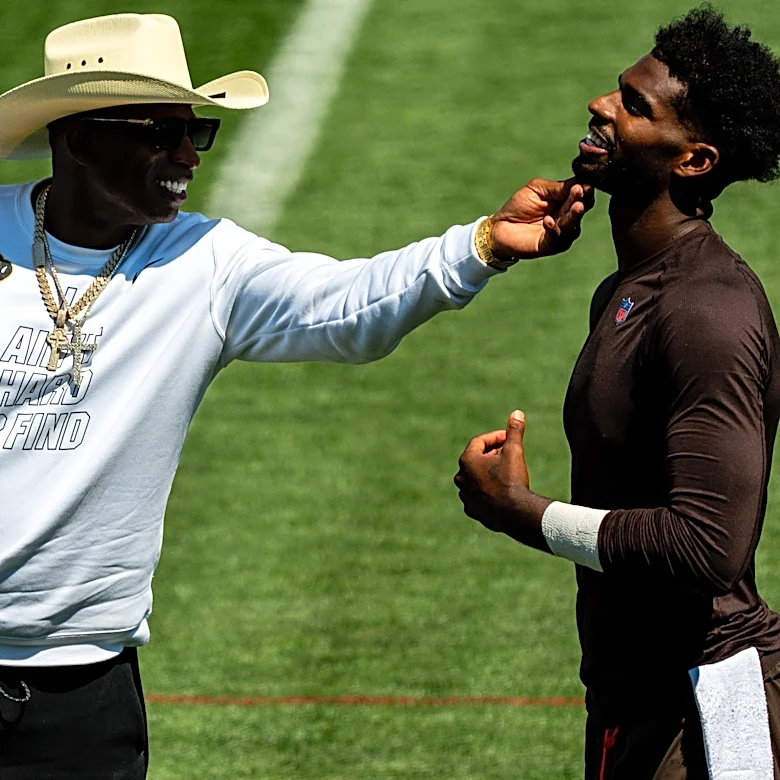 Deion Sanders visits Browns camp, amid Shedeur Sanders position battle
