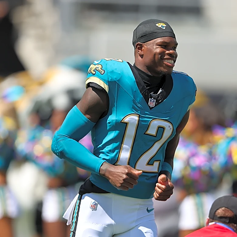 Travis Hunter records first NFL interception against Patriots