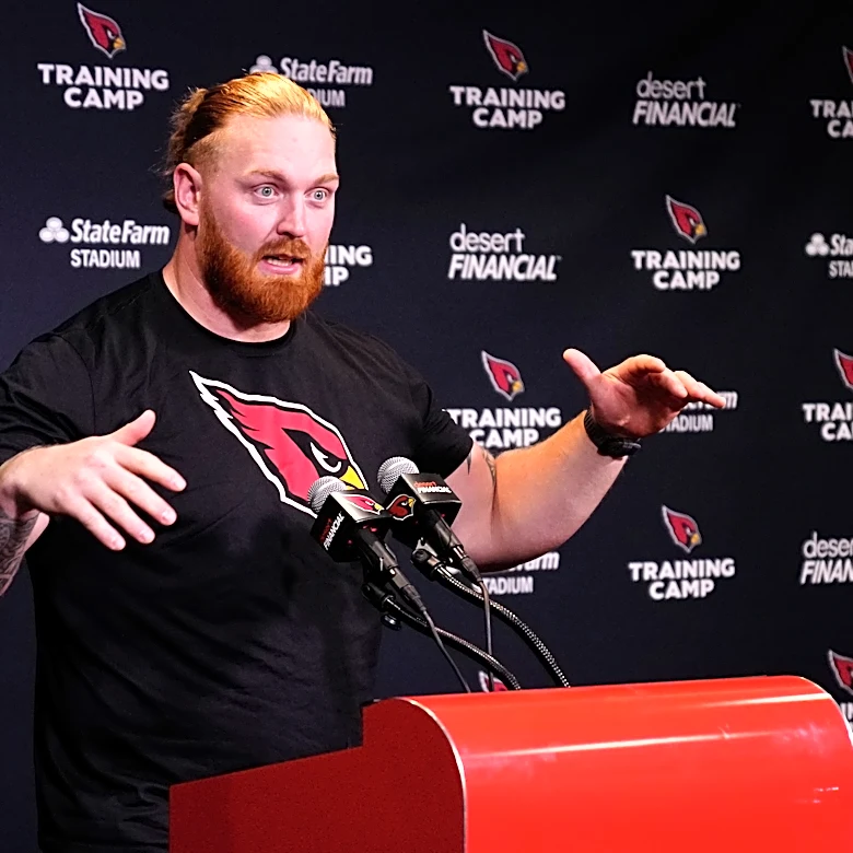 Arizona Cardinals sign C Hjalte Froholdt to 2-year contract extension