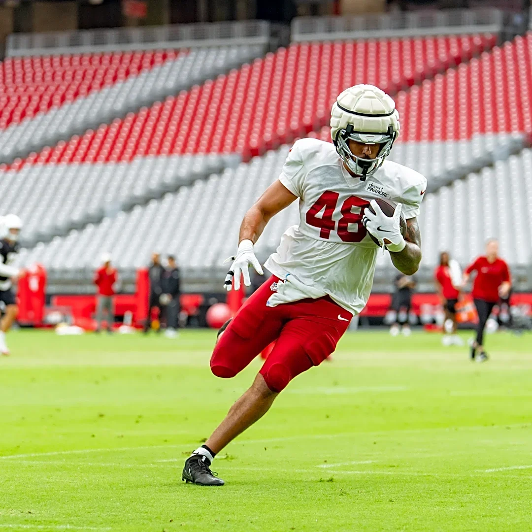 Arizona Cardinals sign TE Shawn Bowman to active roster