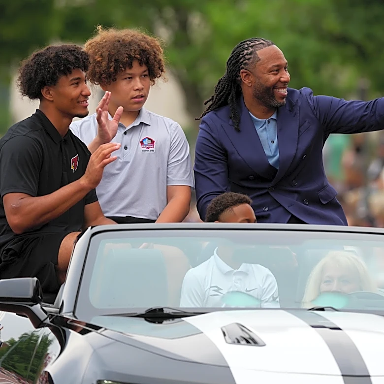 Larry Fitzgerald explains why he didn't announce his NFL retirement