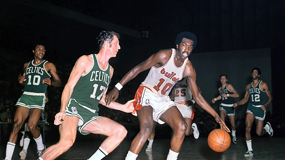 Today in Boston Celtics history: Hondo, Yabu debut; Mikan born; Reed passes; Walker, Silas trades