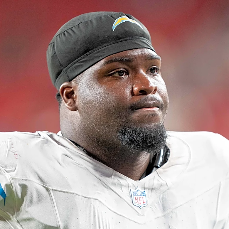 Chargers roster news: LA trades TeRah Edwards to Panthers