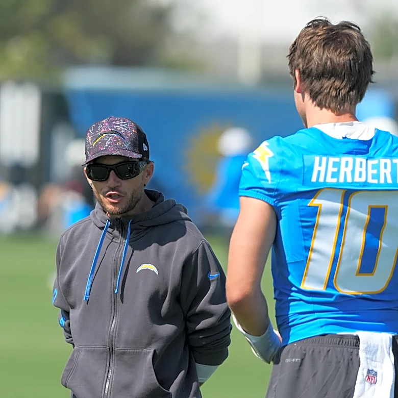 Shawne Merriman applauds Mike McDaniel joining Chargers, Herbert