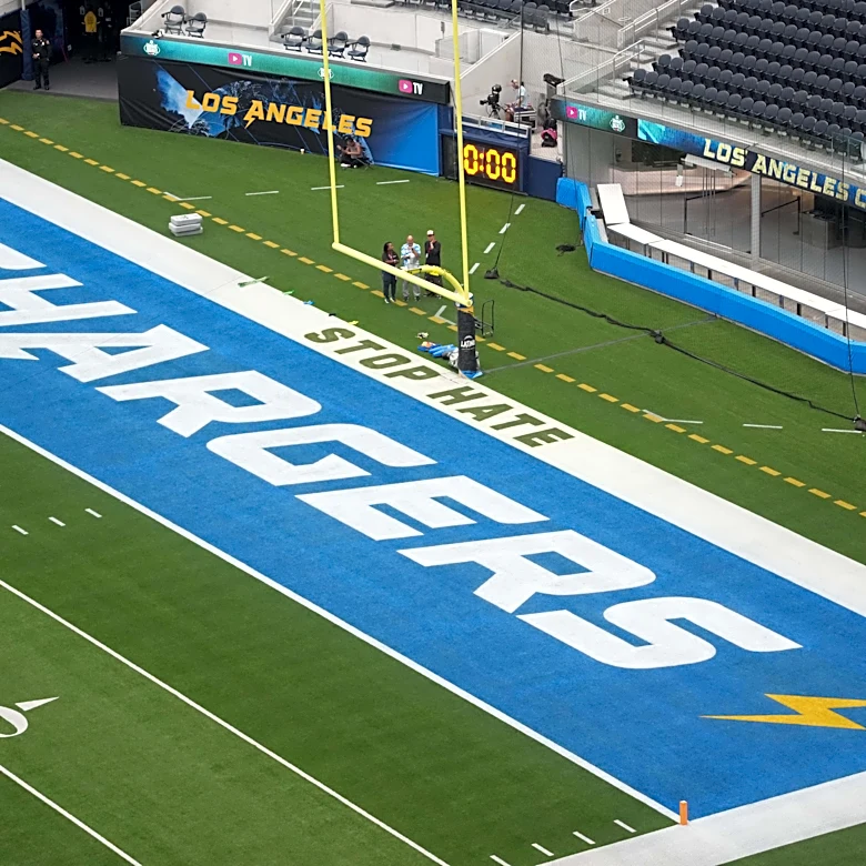 Chargers vs. Raiders live tracker: Score, highlights, analysis