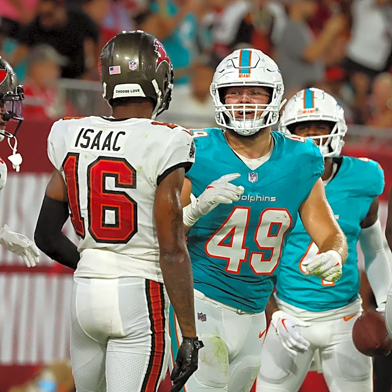 Chargers sign TE Hayden Rucci to active roster, waive WR Gary Jennings