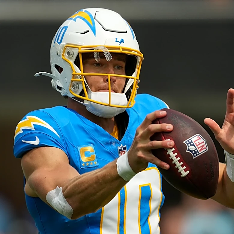 Chargers rumors: NFL insider reveals teams could call about Justin Herbert trade