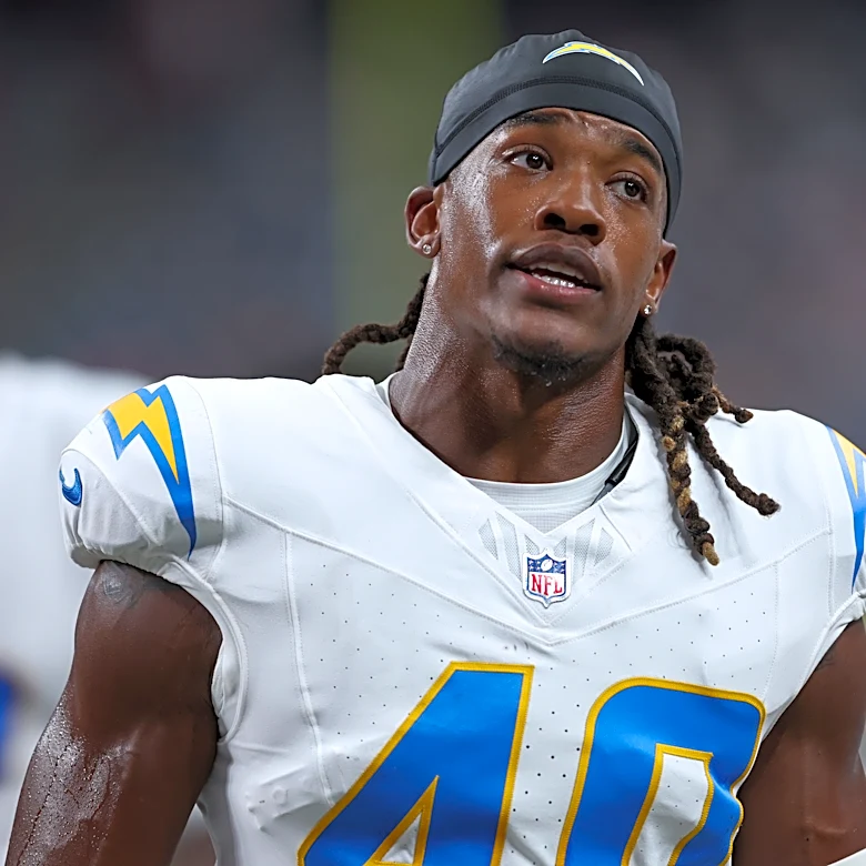 Chargers safety sends surprising message on LinkedIn after 0-3 start