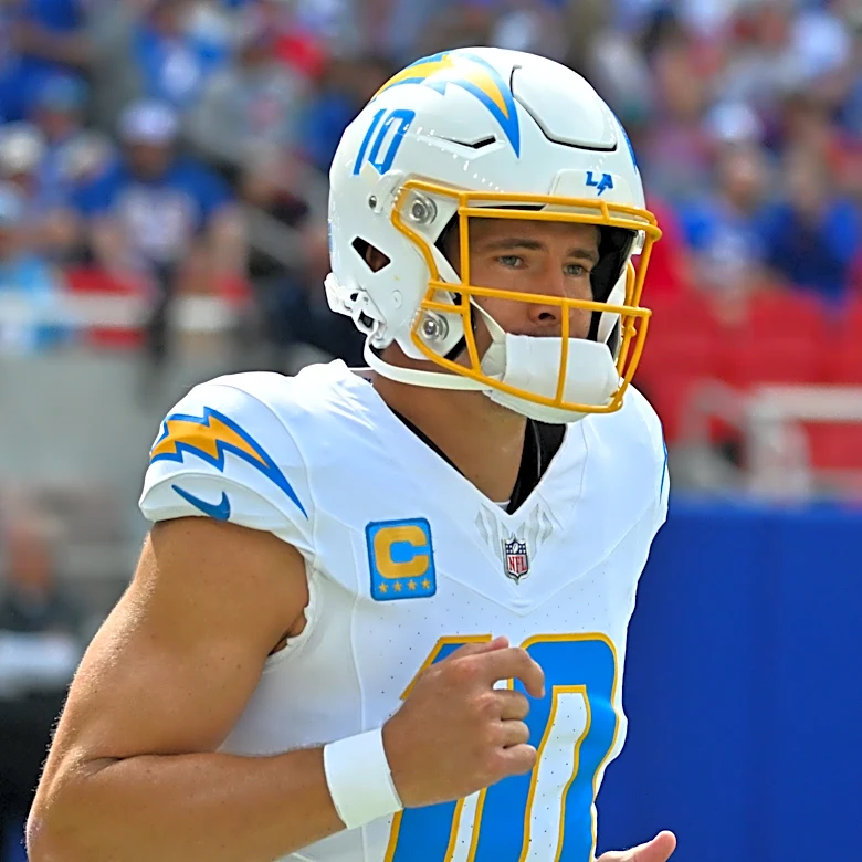 Former Super Bowl QB identifies key reason behind Justin Herbert's struggles