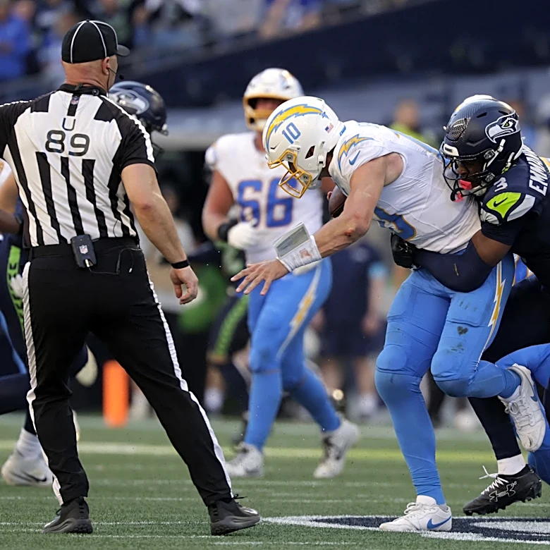Chargers urged to make franchise-altering move amid 0-4 start