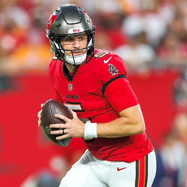 Chargers sign QB Jake Browning