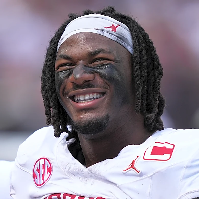 Chiefs DL R Mason Thomas reveals his playbook preparation process