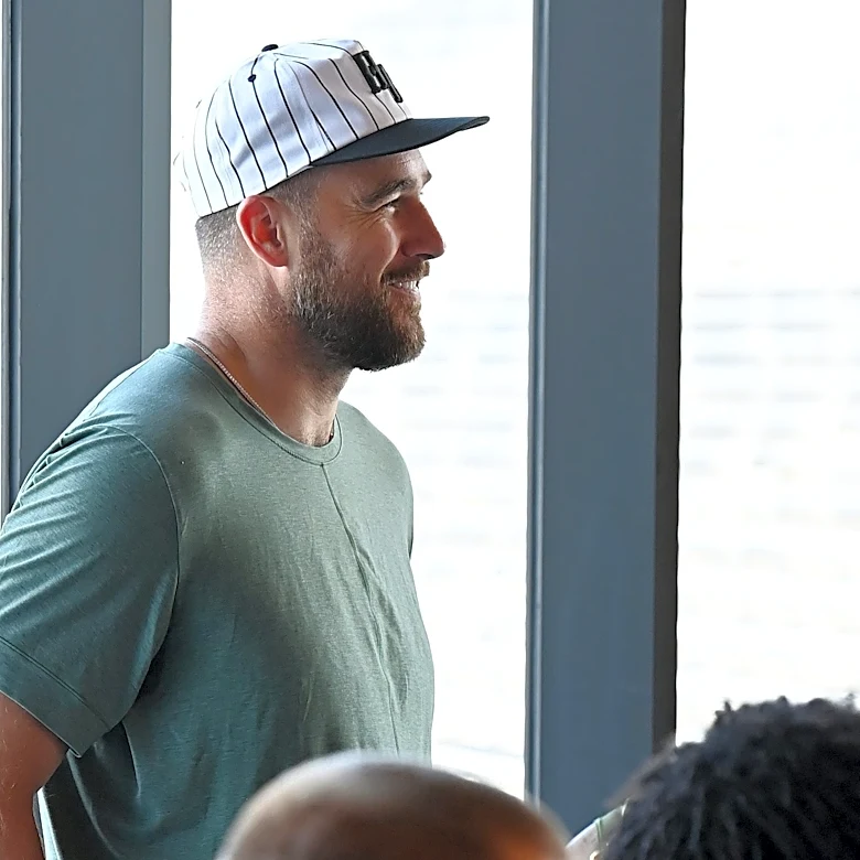 Travis Kelce's Chiefs teammate shares a review of Tight End University