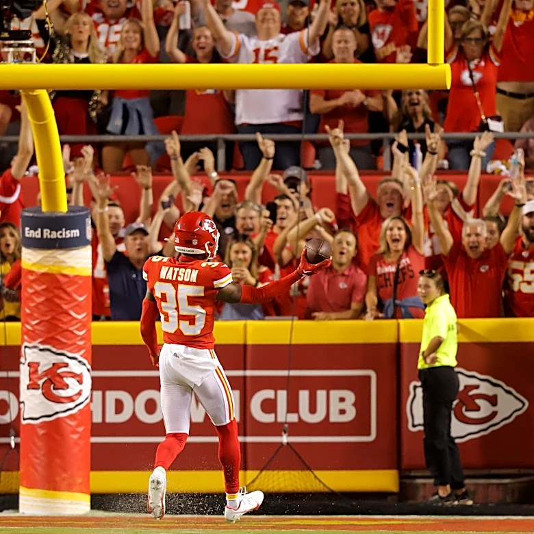 Ex-Chiefs DB praises new QB, seemingly at Patrick Mahomes' expense