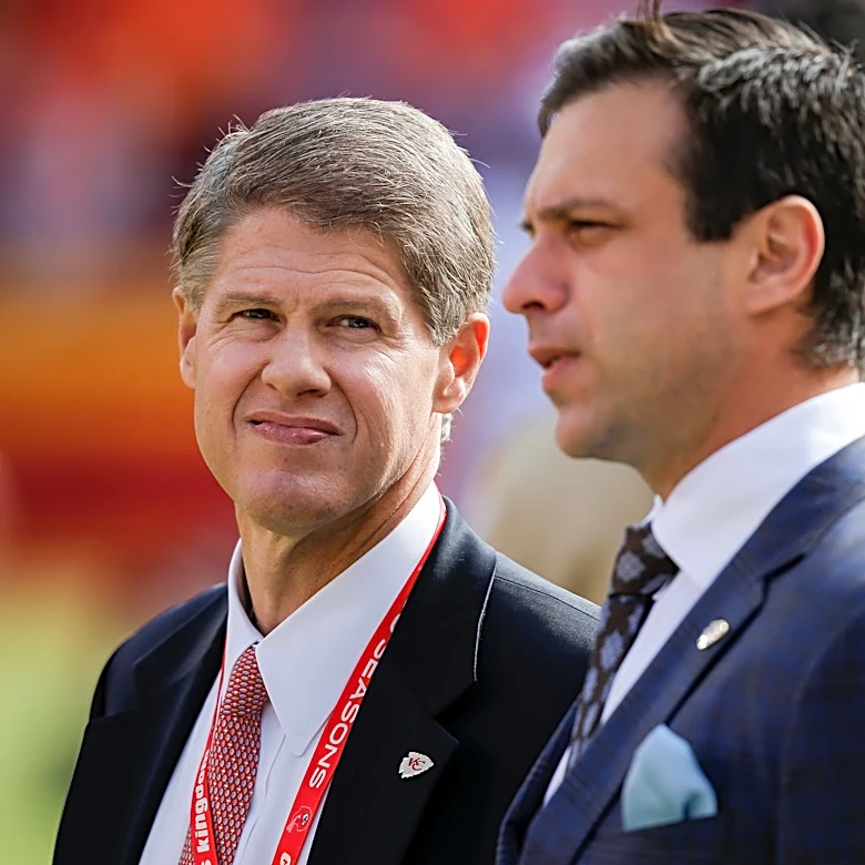 Top NFL insider reveals that KC Chiefs 'reached out' to All-Pro WR