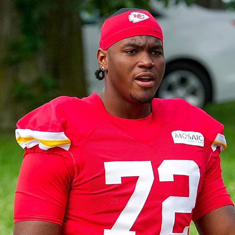 Chiefs OL Chukwuebuka Godrick establishes a nonprofit foundation
