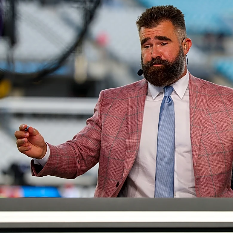 Jason Kelce discusses Patrick Mahomes returning to start Week 1