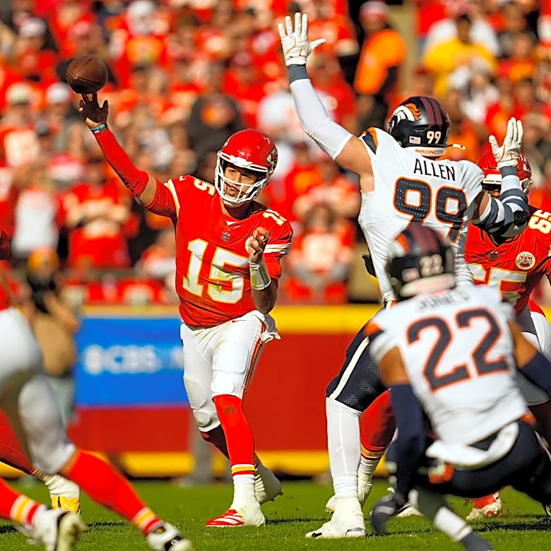 Which games can fans in KC watch before Chiefs vs. Broncos on 'MNF'?