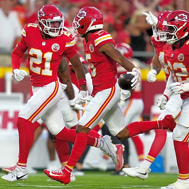 Mansoor Delane records first NFL interception on 'MNF' in Week 1