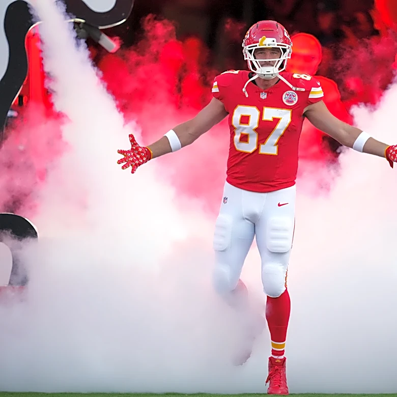 Chiefs vs Broncos: Patrick Mahomes finds Travis Kelce for massive gain