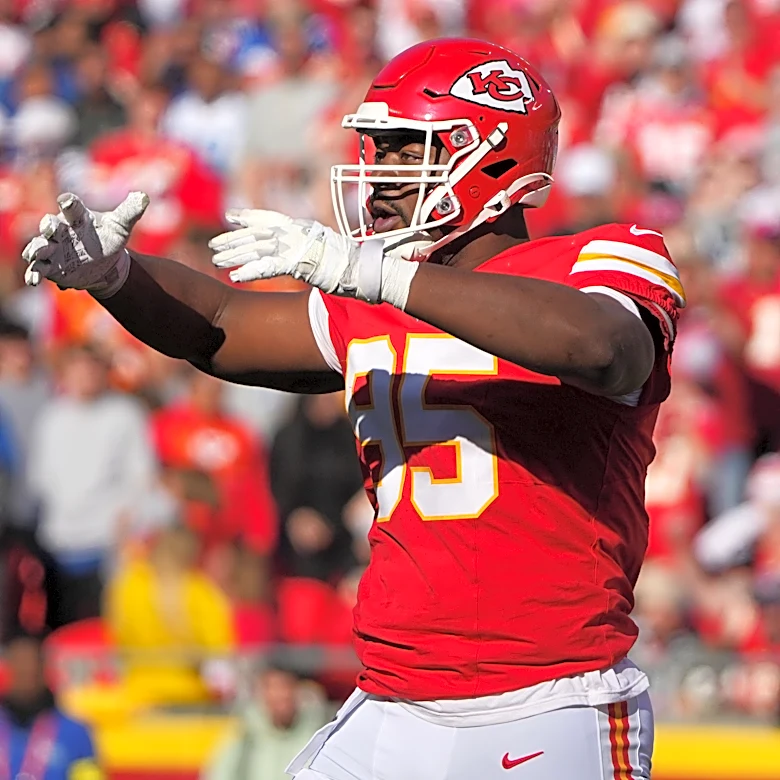 Will Chris Jones play today? Status update for Chiefs DL in Week 2