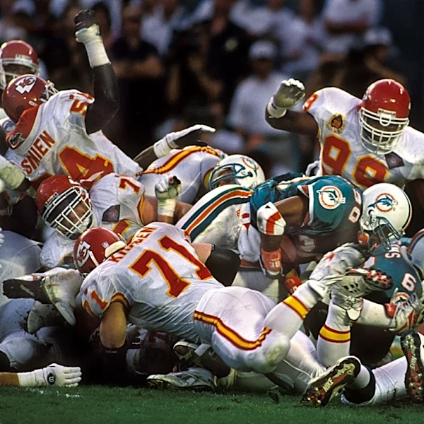 How to watch Chiefs vs Dolphins today: Time, TV channel for NFL Week 3