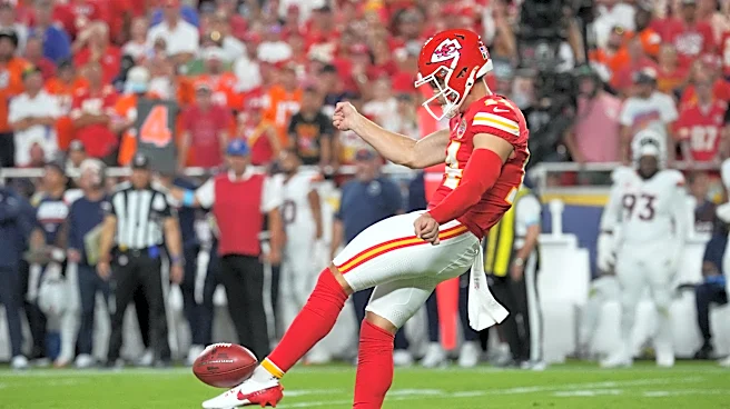 Chiefs vs Raiders: Watch punter Matt Araiza rush for clutch first down