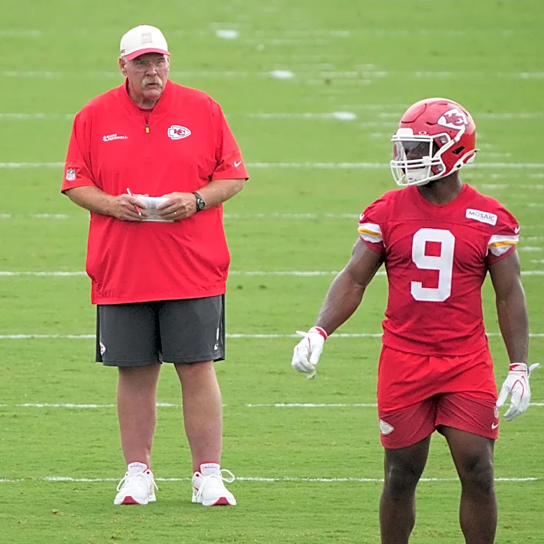 Star RB Kenneth Walker breaks down the genius of Chiefs HC Andy Reid