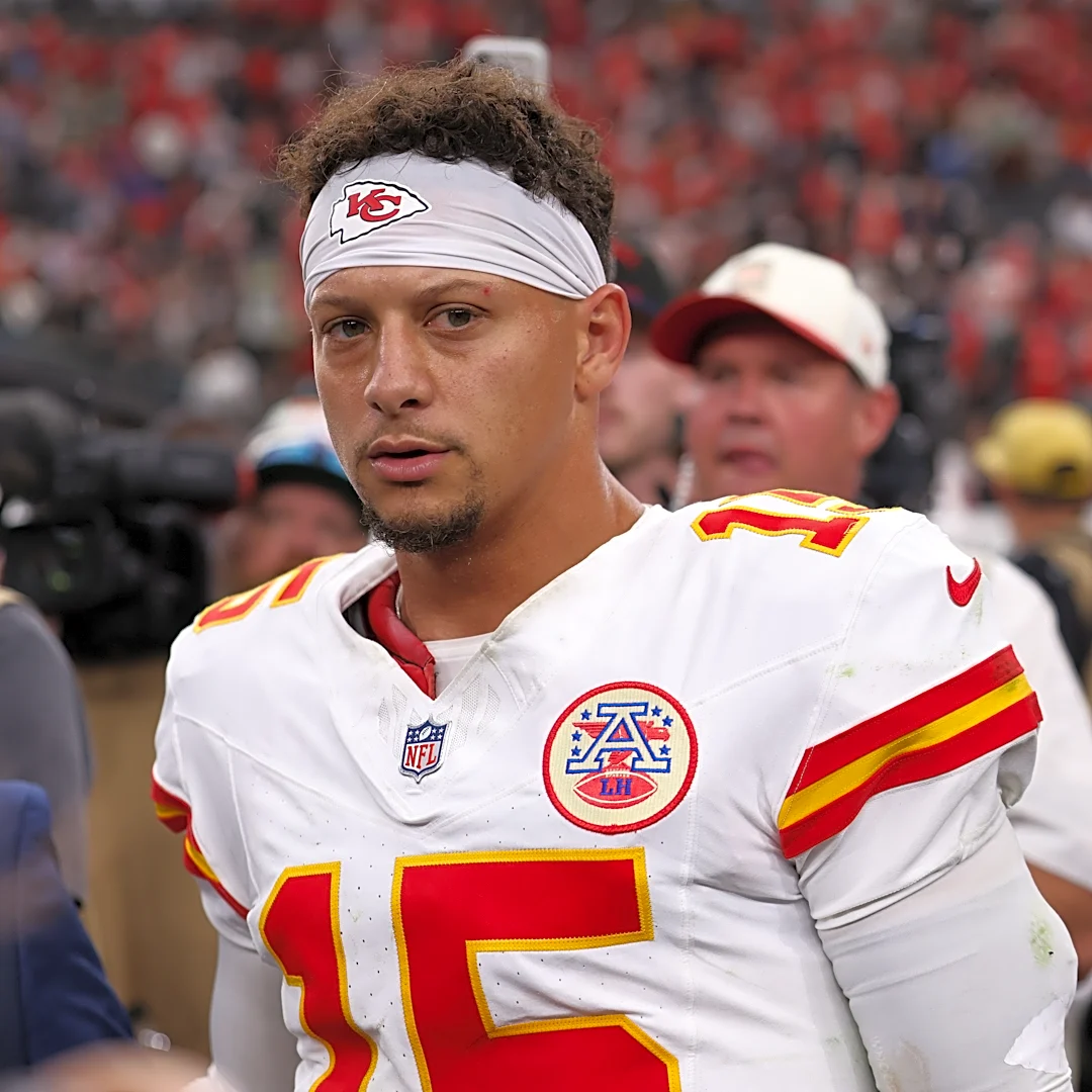Will Patrick Mahomes play vs. Chargers? Injury update for Chiefs QB