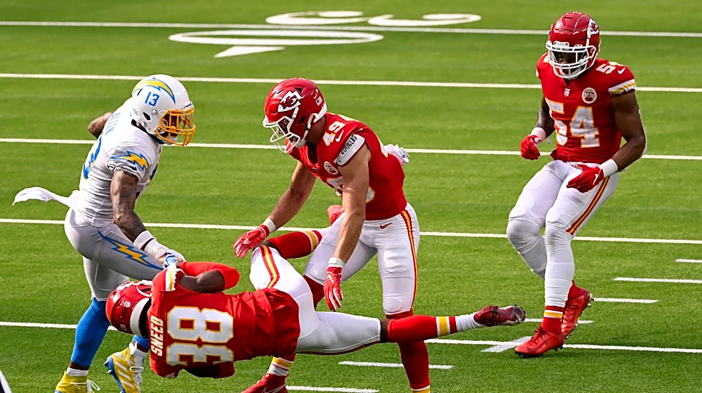 Will L'Jarius Sneed play today? Status update for Chiefs DB in Week 6
