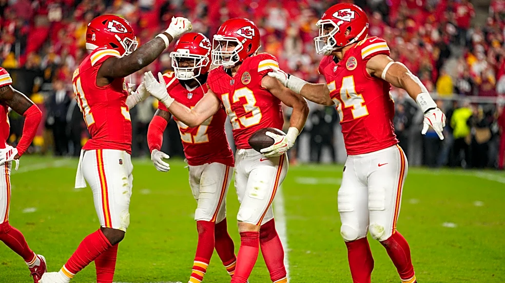 Chiefs vs. Chargers: Underrated LB intercepts Justin Herbert
