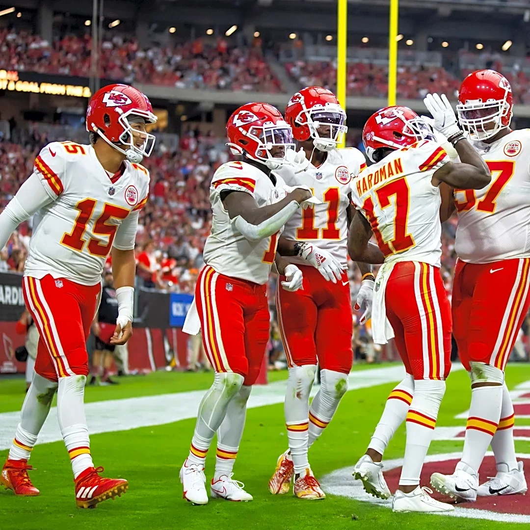 Ex-Kansas City Chiefs Super Bowl hero signs with Indianapolis Colts