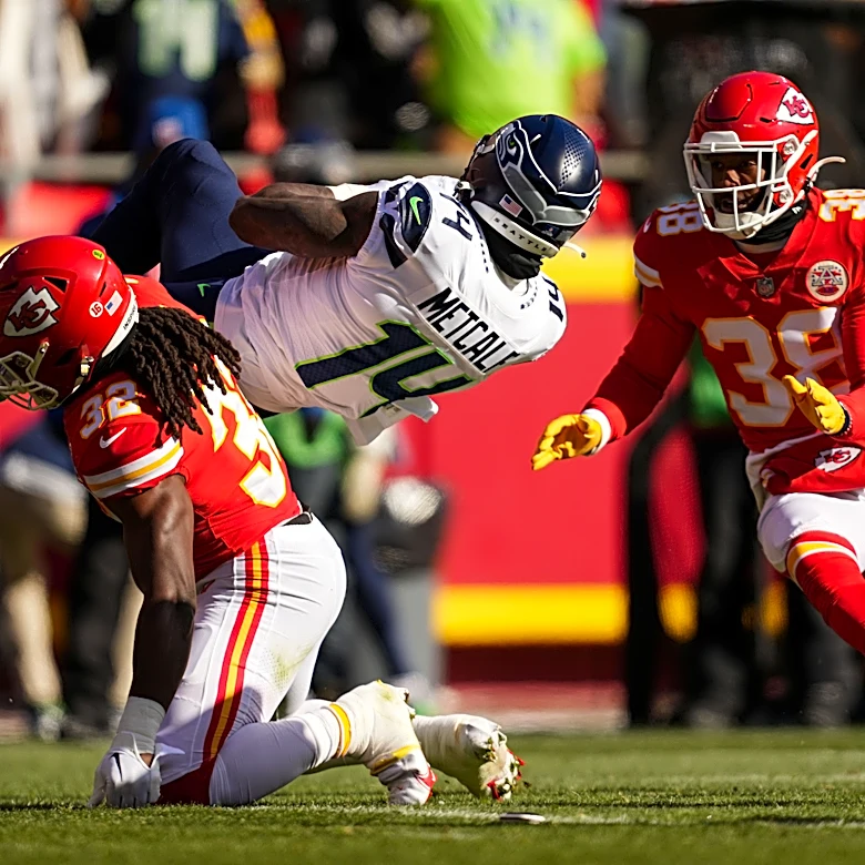 Will L'Jarius Sneed play today? Status update for Chiefs DB in Week 7