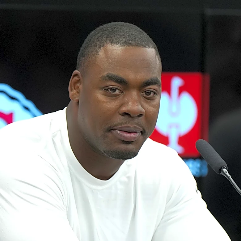 Chris Jones discusses overcoming adversity after the Week 7 loss