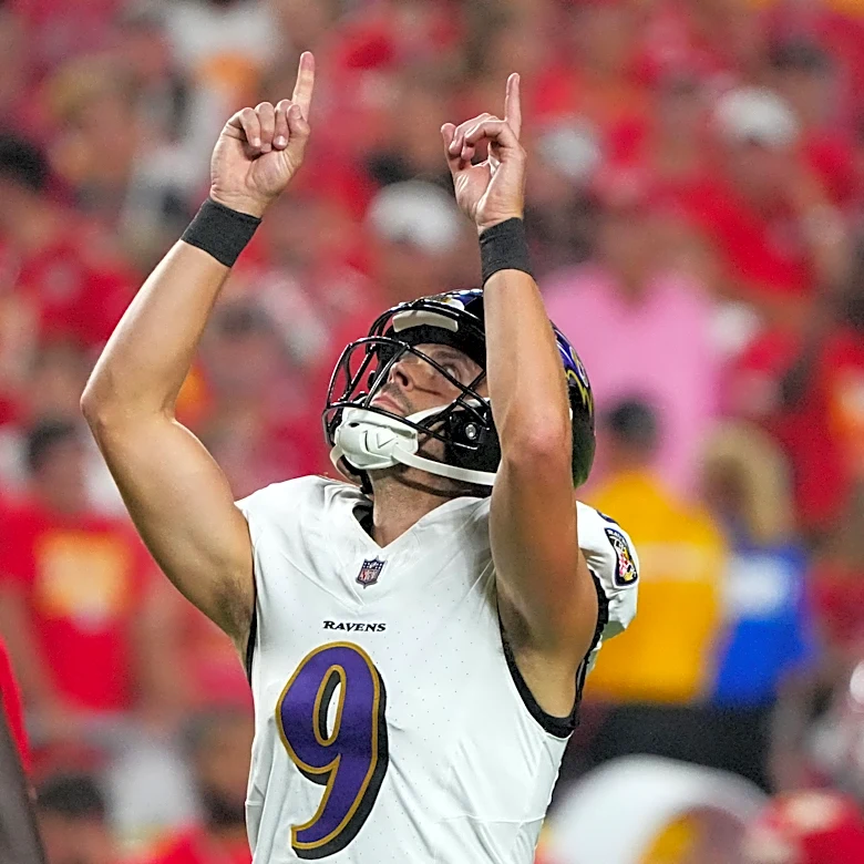 Chiefs reportedly sign 8-time All-Pro kicker to the practice squad