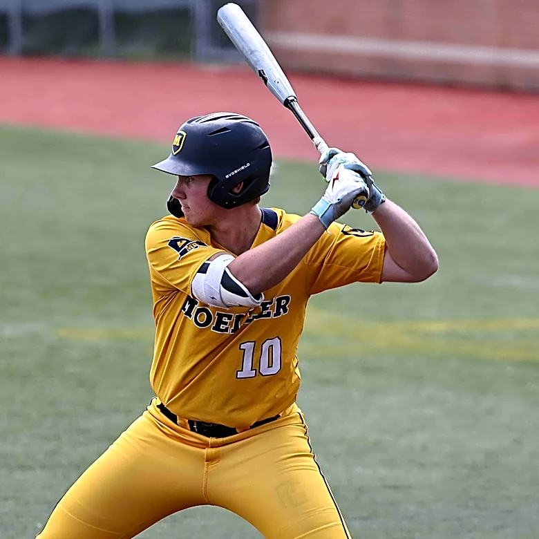 Matt Ponatoski chooses between Reds and Kentucky Wildcats