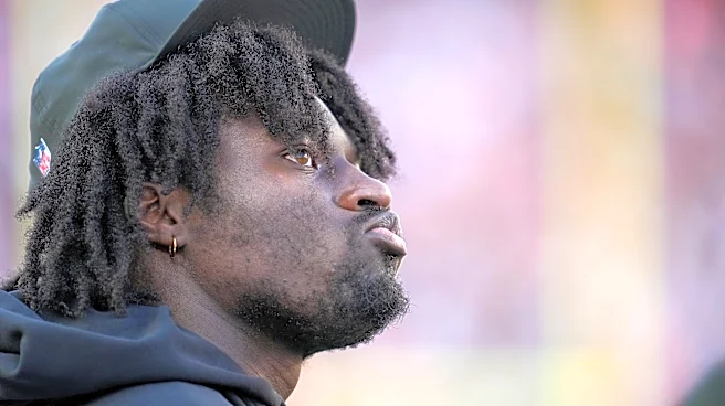 Bengals DE Shemar Stewart injured during training camp practice