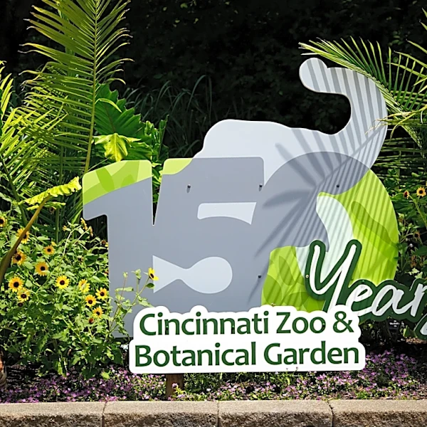 Cincinnati Zoo delays opening for suspicious package