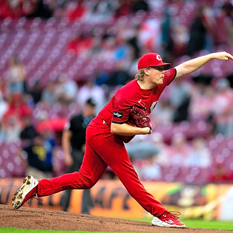 Reds drop game to Pirates marred by weather, punch-less offense