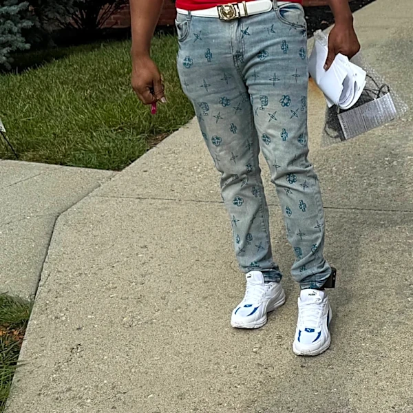 Haitian immigrants report to Ohio ICE office, exit with ankle monitors