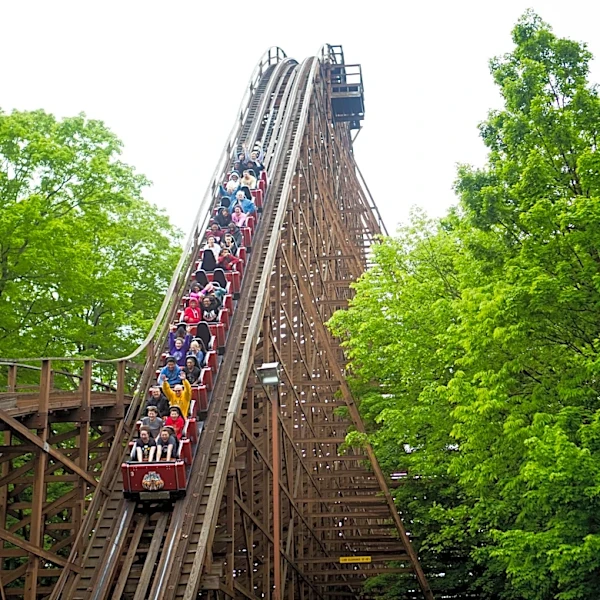 Kings Island hikes price of its season-long Fast Lane passes for 2027