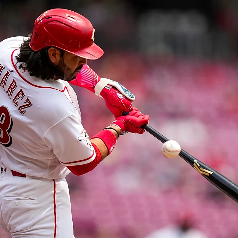 Eugenio Suárez hits his 204th home run as a Reds player. Why that matters