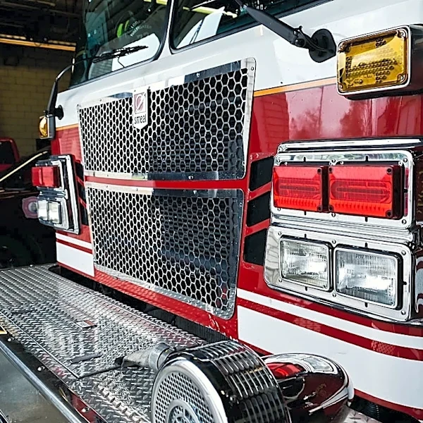 Cyclist seriously injured in crash with truck towing boat in Boone County