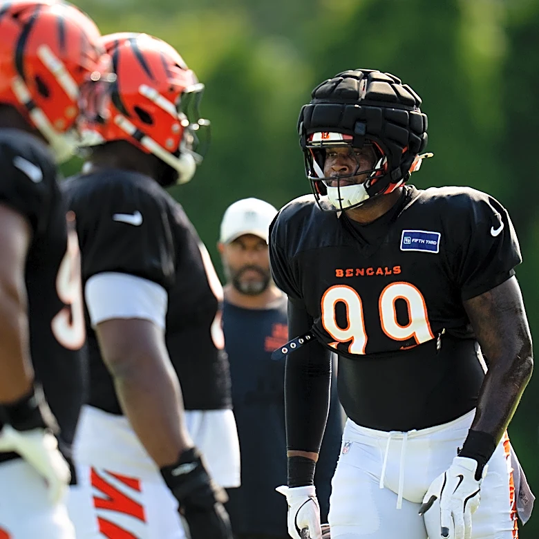 Here's why Myles Murphy left Bengals practice early on a cart