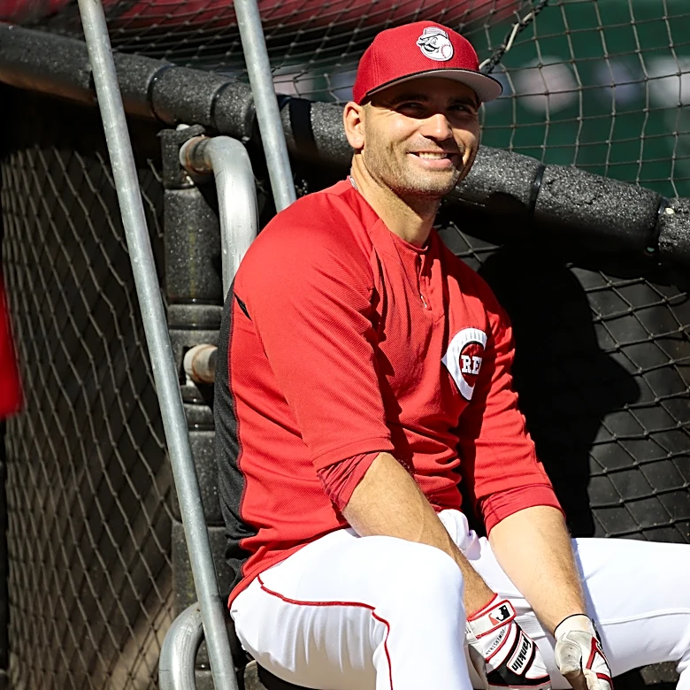 Joey Votto answers questions about Reds' GM, coaching jobs