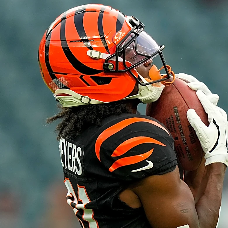 Bengals' Dohnte Meyers told by WRs coach Troy Walters he made 53-man