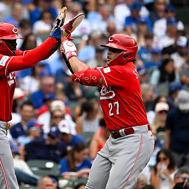 Joey Votto says Reds lack mentors for Elly De La Cruz, Sal Stewart